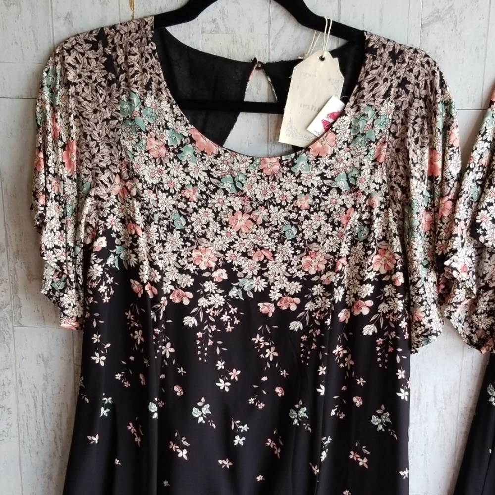 New entro dress - Picture 2 of 3